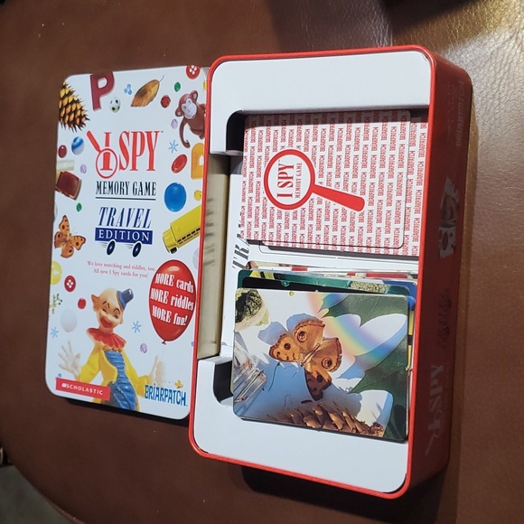 I Spy Memory Game Travel Edition In Tin Scholastic Briarpatch 2010 Riddles VGUC - Picture 4 of 4